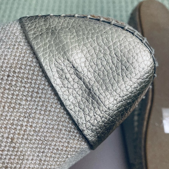 Steve Madden woven espadrilles. Tan and gold. Never worn size 8 - Picture 5 of 10